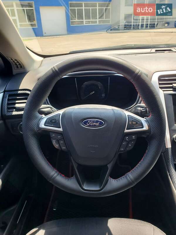 Седан Ford Fusion 2013 в Кропивницькому