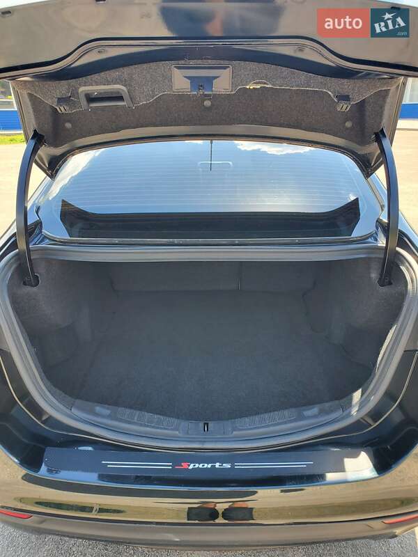 Седан Ford Fusion 2013 в Кропивницькому