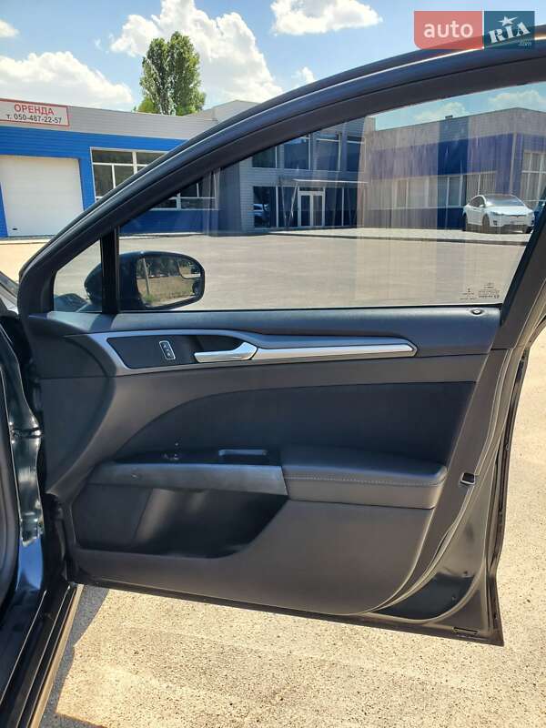 Седан Ford Fusion 2013 в Кропивницькому