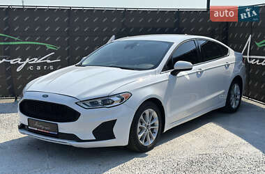 Седан Ford Fusion 2019 в Киеве