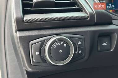 Седан Ford Fusion 2017 в 