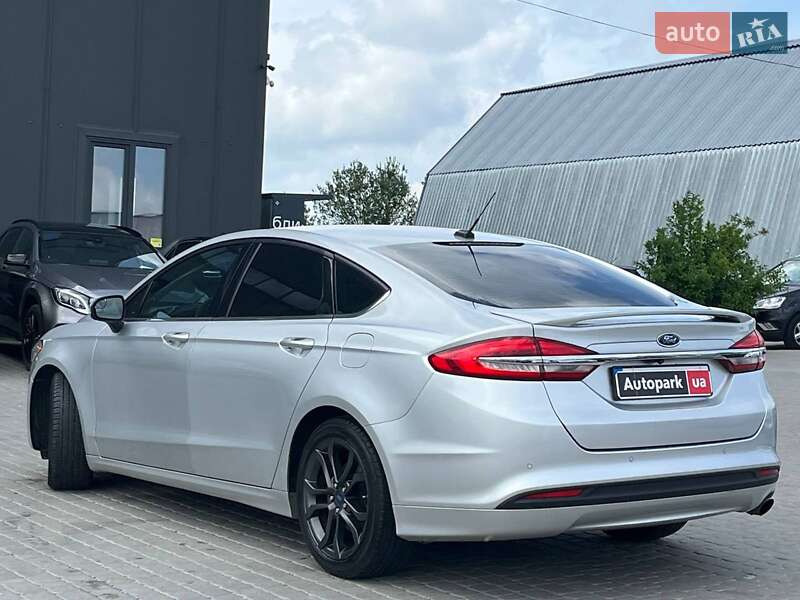 Седан Ford Fusion 2017 в Львові