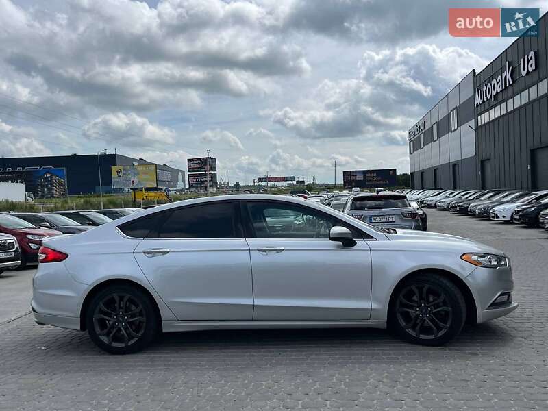 Седан Ford Fusion 2017 в Львові