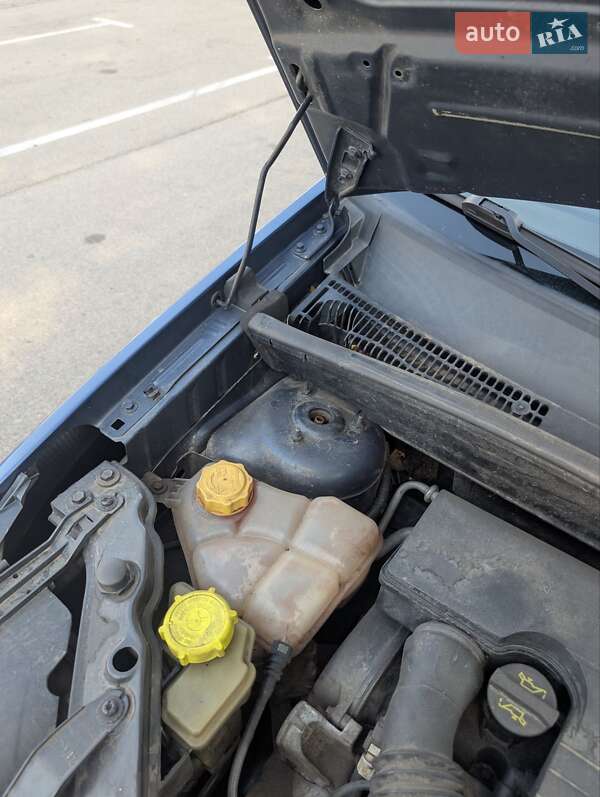 Хетчбек Ford Fusion 2007 в Кам'янському