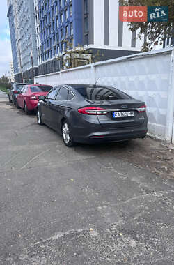 Седан Ford Fusion 2017 в 
