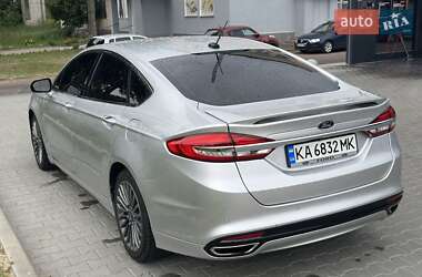 Седан Ford Fusion 2016 в 