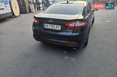 Седан Ford Fusion 2013 в 