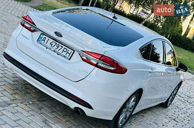 Седан Ford Fusion 2017 в 