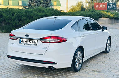 Седан Ford Fusion 2017 в 