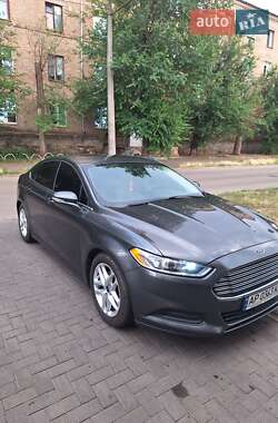 Седан Ford Fusion 2015 в 