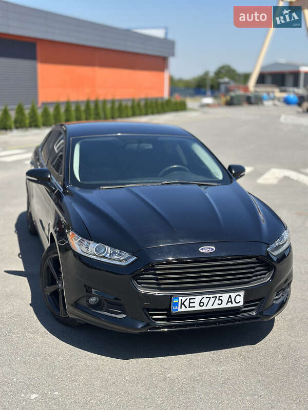 Седан Ford Fusion 2015 в Дніпрі