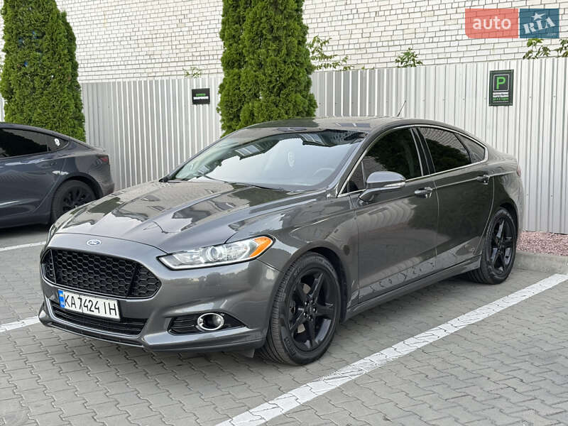 Седан Ford Fusion 2016 в Києві