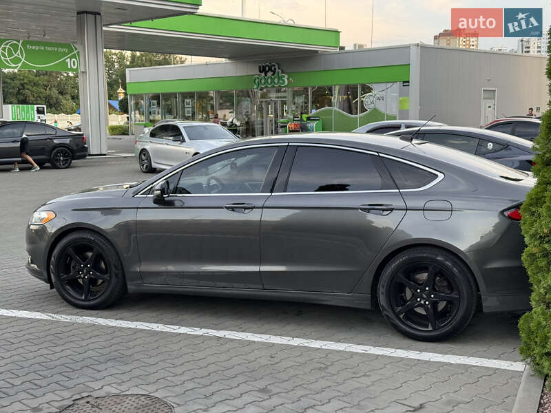Седан Ford Fusion 2016 в Києві