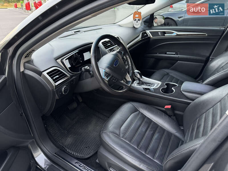 Седан Ford Fusion 2016 в Києві