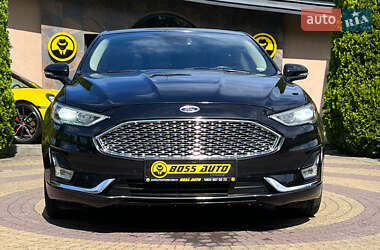 Седан Ford Fusion 2020 в 