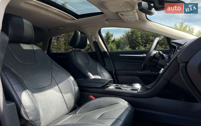 Седан Ford Fusion 2020 в Львове