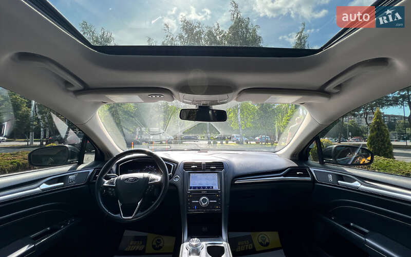 Седан Ford Fusion 2020 в Львове
