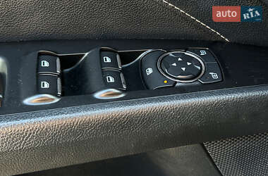 Седан Ford Fusion 2020 в 