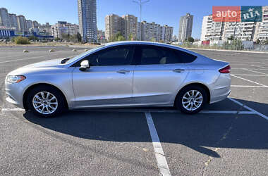 Седан Ford Fusion 2018 в 