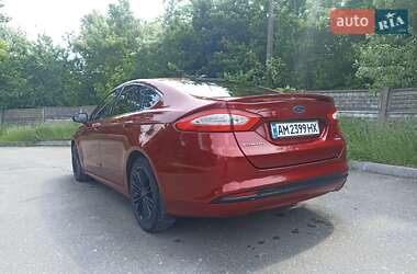 Седан Ford Fusion 2013 в 