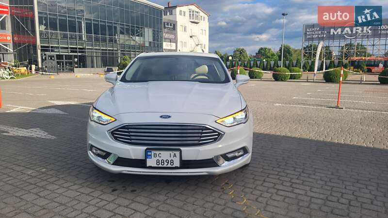 Седан Ford Fusion 2017 в Львове