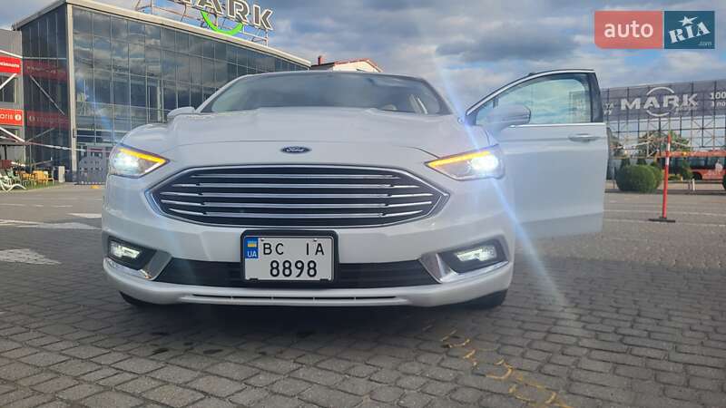 Седан Ford Fusion 2017 в Львове