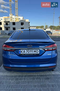 Седан Ford Fusion 2016 в 