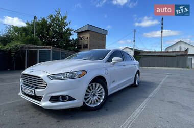 Седан Ford Fusion 2013 в 