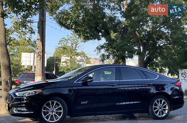 Седан Ford Fusion 2017 в 