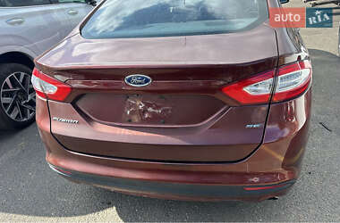 Седан Ford Fusion 2016 в 