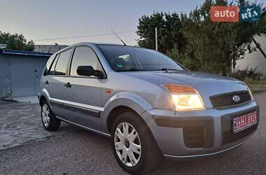 Хэтчбек Ford Fusion 2007 в 