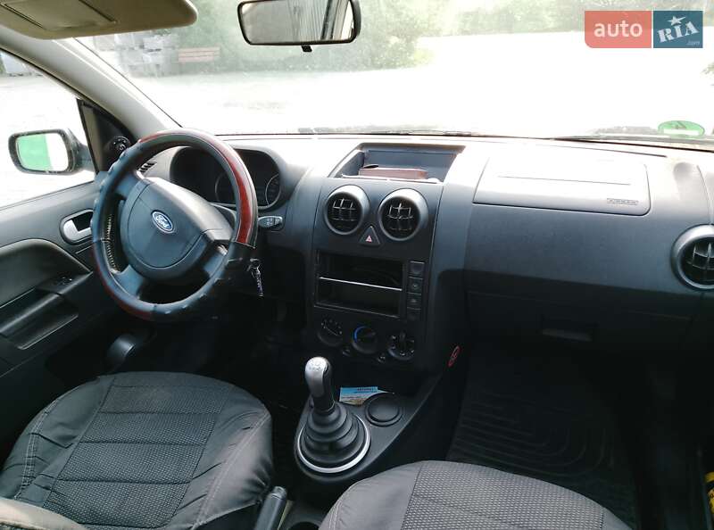 Хэтчбек Ford Fusion 2004 в Изяславе фото 4 Хэтчбек Ford Fusion 2004 в Изяславе