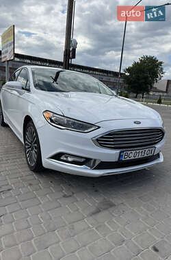 Седан Ford Fusion 2016 в 