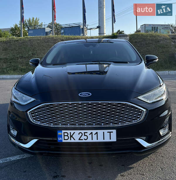 Седан Ford Fusion 2018 в Вінниці