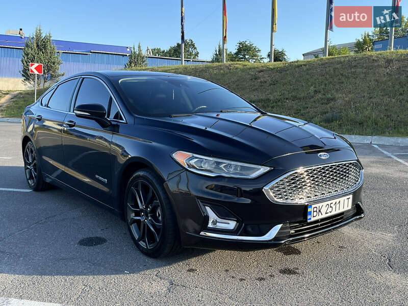 Седан Ford Fusion 2018 в Вінниці