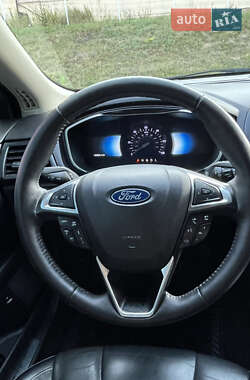 Седан Ford Fusion 2018 в 