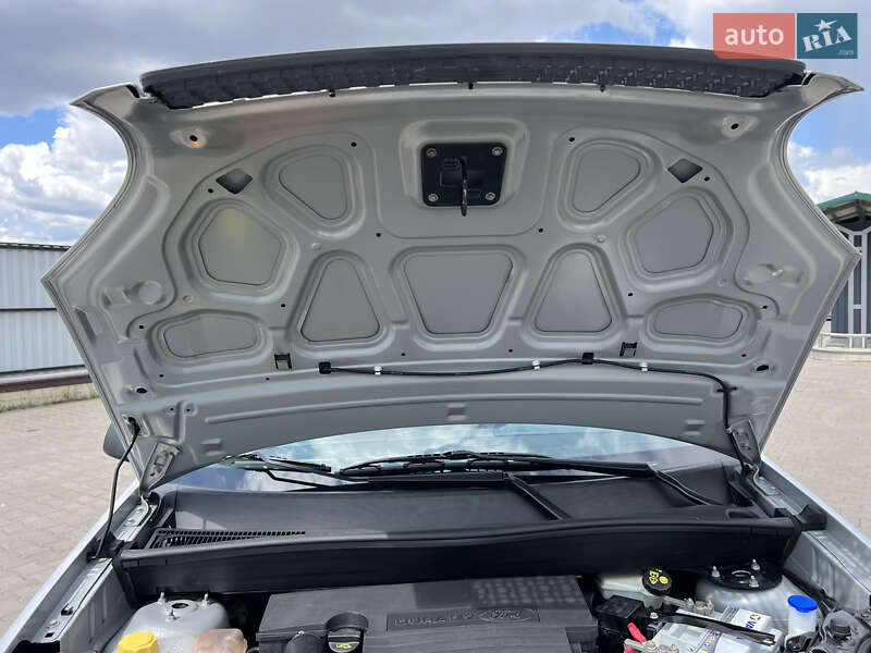 Хетчбек Ford Fusion 2007 в Луцьку