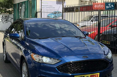 Седан Ford Fusion 2016 в 
