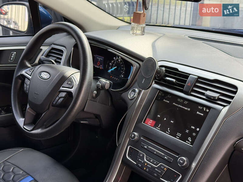 Седан Ford Fusion 2016 в Николаеве