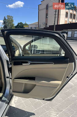 Седан Ford Fusion 2014 в 
