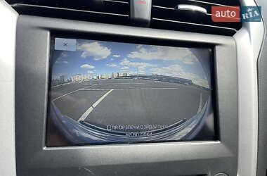 Седан Ford Fusion 2015 в 