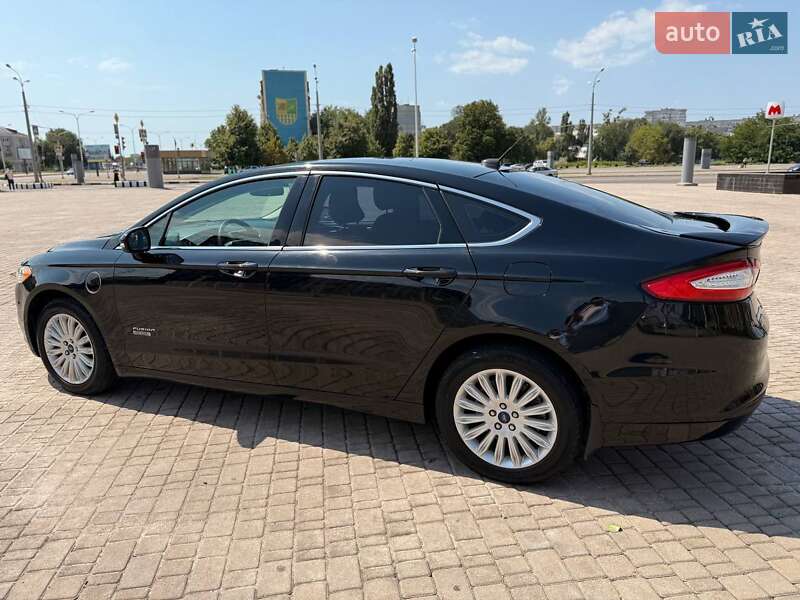 Седан Ford Fusion 2016 в Харкові