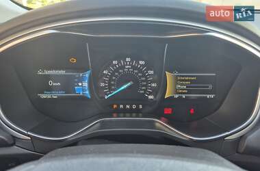 Седан Ford Fusion 2015 в 