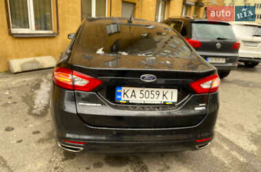 Седан Ford Fusion 2015 в 