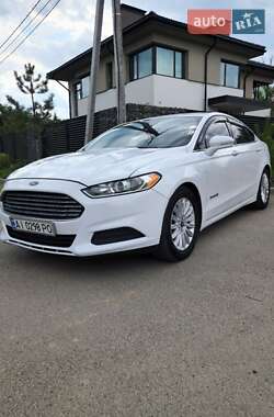 Седан Ford Fusion 2014 в 