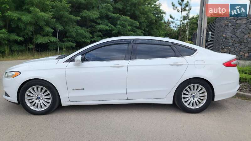 Седан Ford Fusion 2014 в Киеве