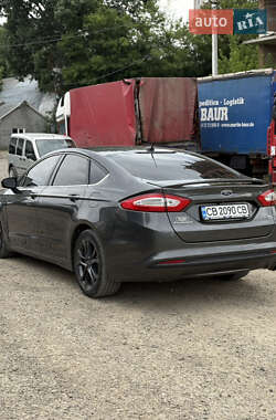 Седан Ford Fusion 2014 в 