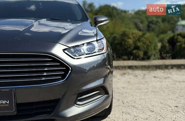 Седан Ford Fusion 2014 в 