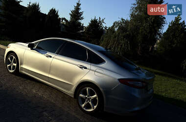 Седан Ford Fusion 2015 в Павлограде