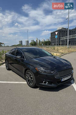 Седан Ford Fusion 2012 в 